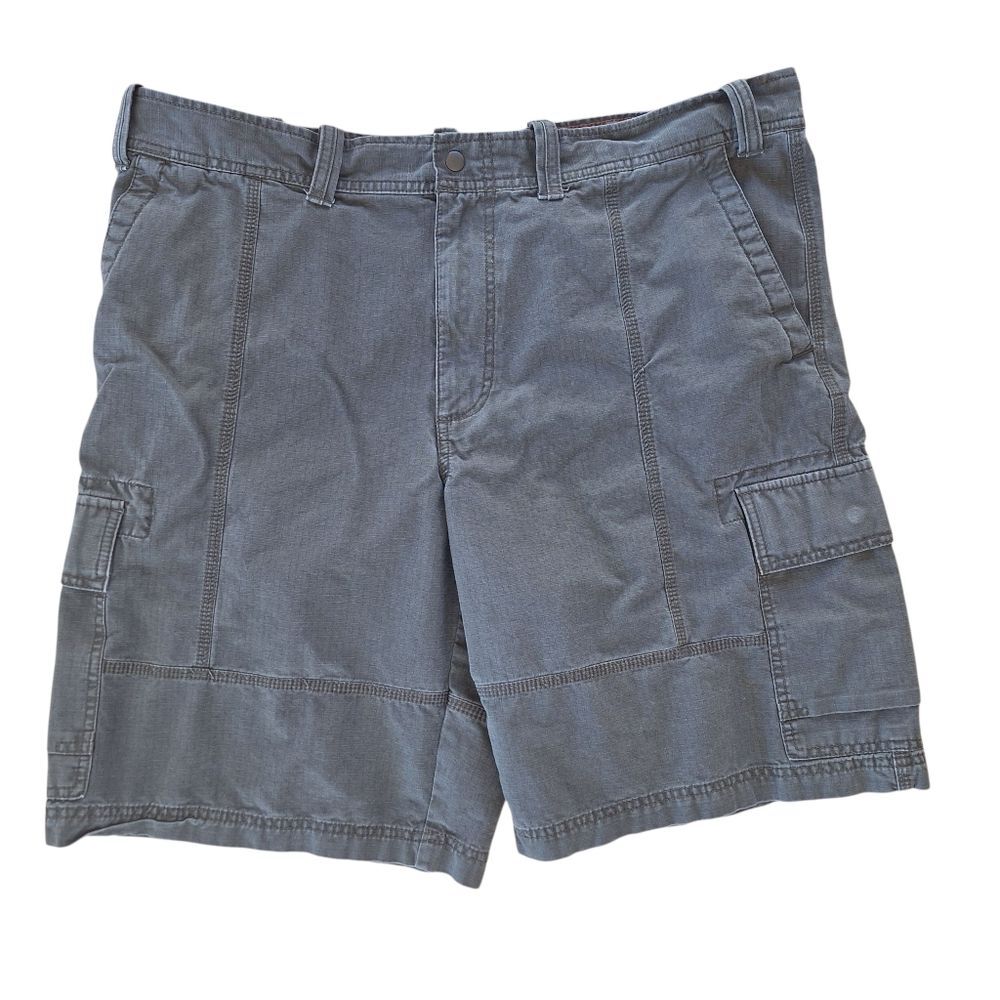 Eddie Bauer Ripstop Cotton Cargo Shorts OD Green 42 Snaps 10" inseam 2011